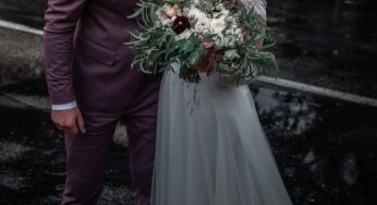 Photographer Forced to Spend Hours Photoshopping Lines From Wedding Photos